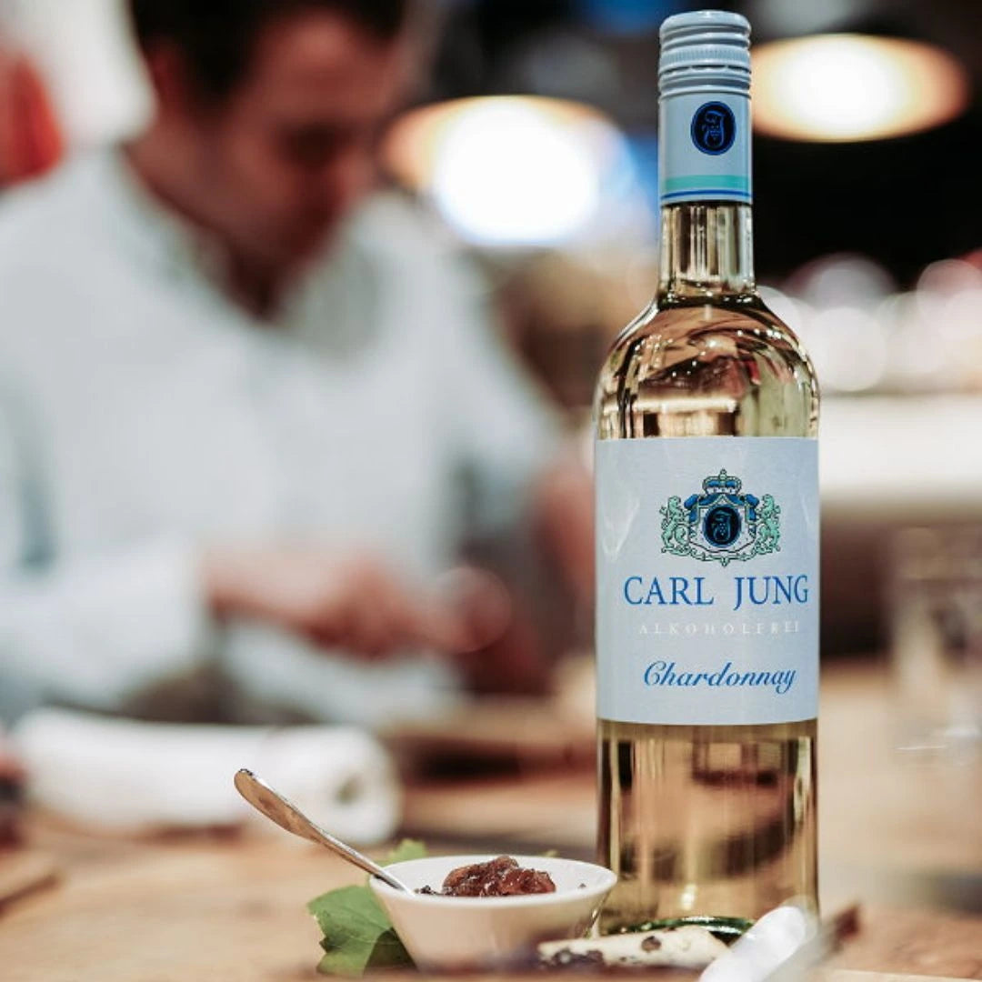Alkoholfreier Wein Chardonnay von Carl Nullprozente | Jung