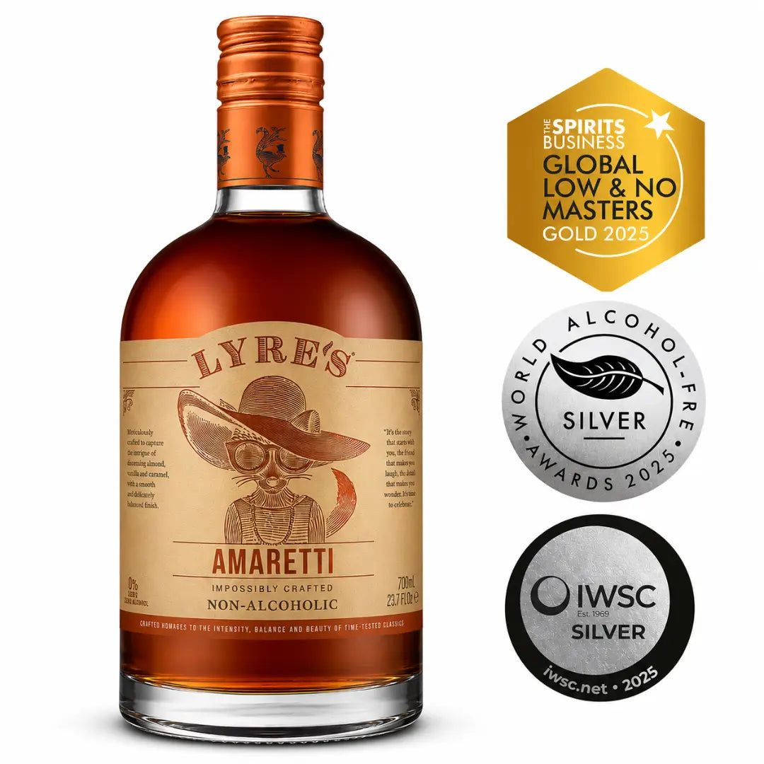 Lyre’s Amaretti alkoholfreie Amaretto-Alternative mit internationalen Auszeichnungen auf weißem Hintergrund. Die alkoholfreie Spirituose mit Mandel- und Marzipan-Noten