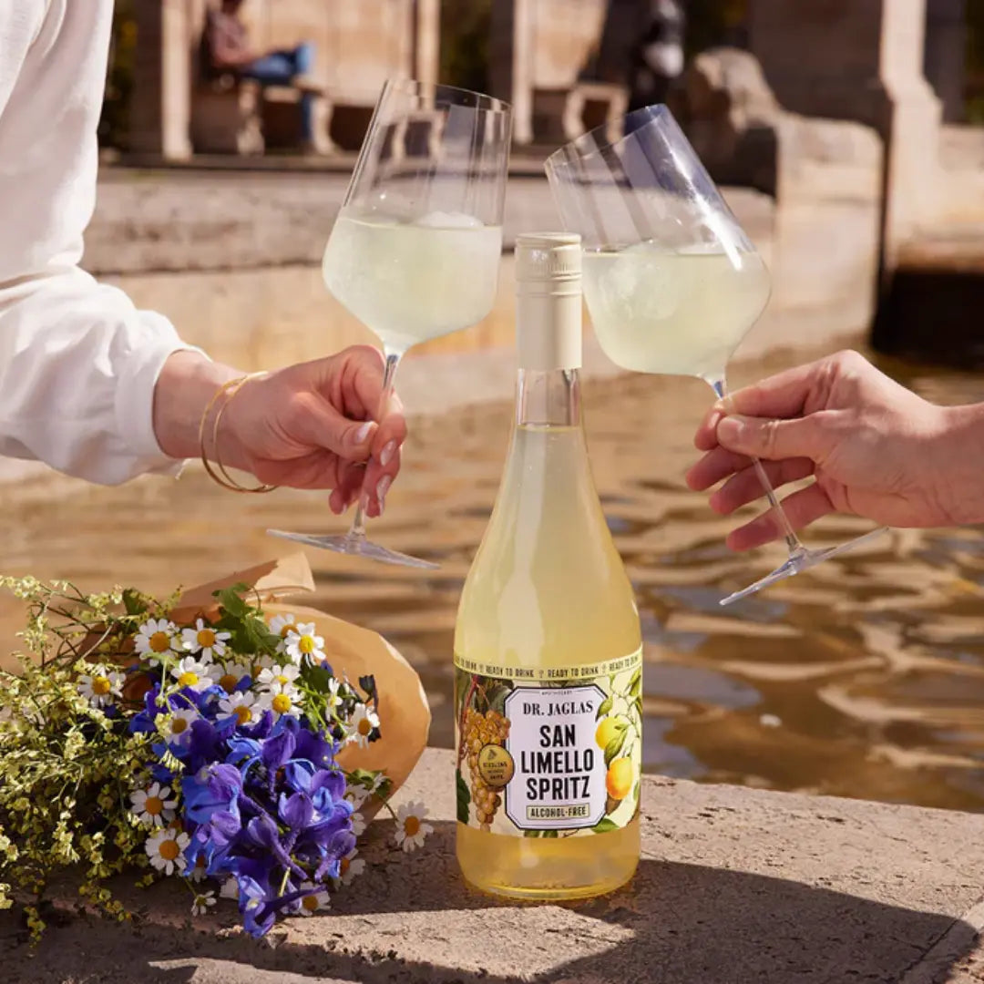 Liomcello Spritz Alternative Cocktail am Strand