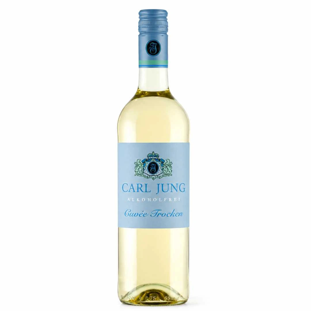 Carl Jung Cuvée Trocken alkoholfrei 0,0% - alkoholfreier Weißwein Flasche auf weißem Hintergrund